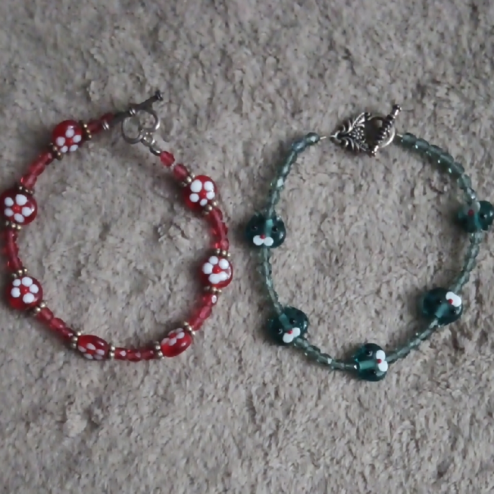 Red and Green Beaded Bracelets, Anchor Clasp